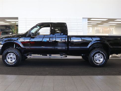 Used 2001 Ford F250 XLT image 4