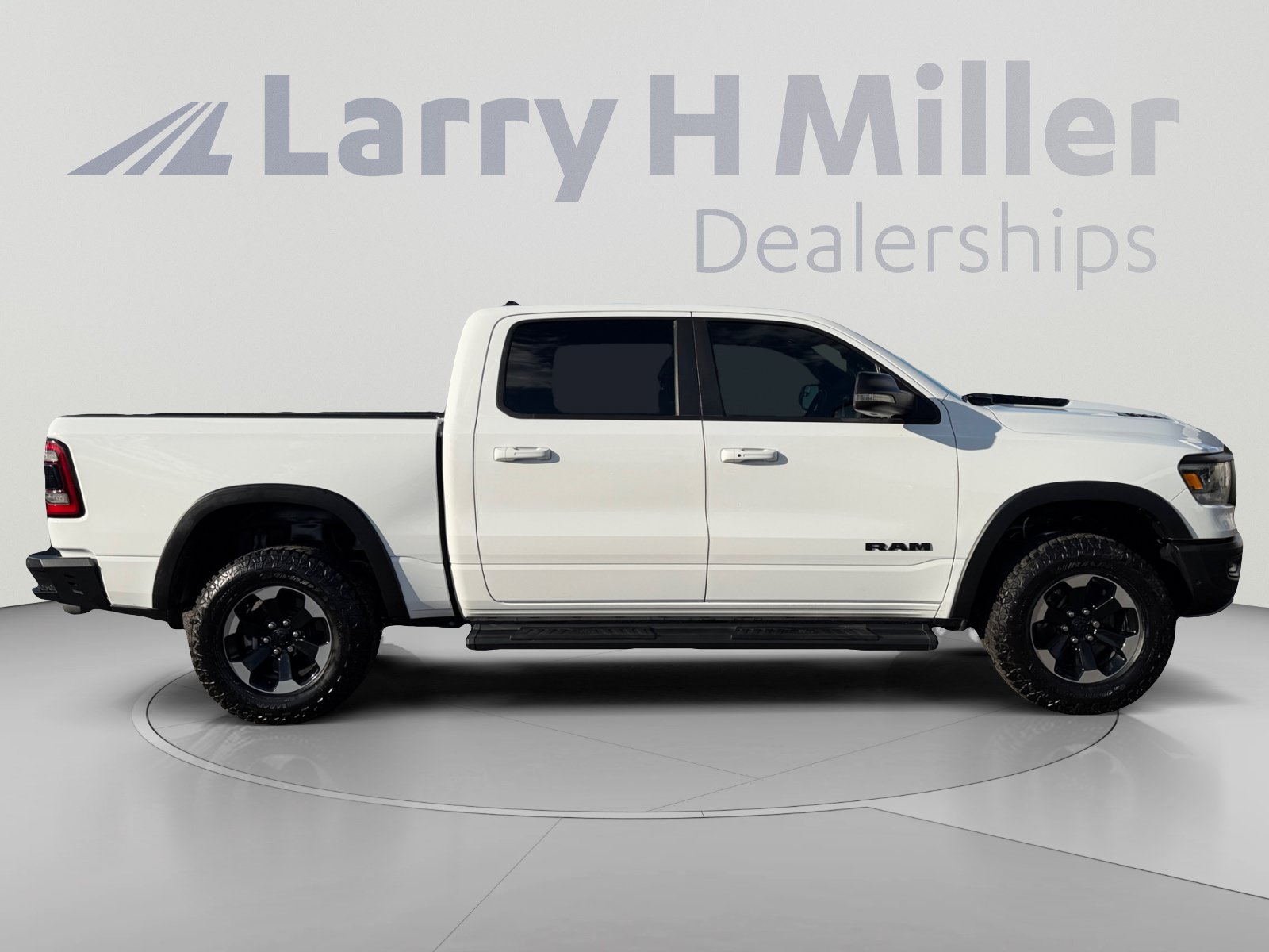 Used 2020 RAM 1500 Rebel w/ Rebel Level 2 Equipment Group AWD/4WD image 6