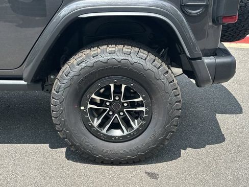 New 2026 Jeep Wrangler Unlimited Rubicon AWD/4WD image 17