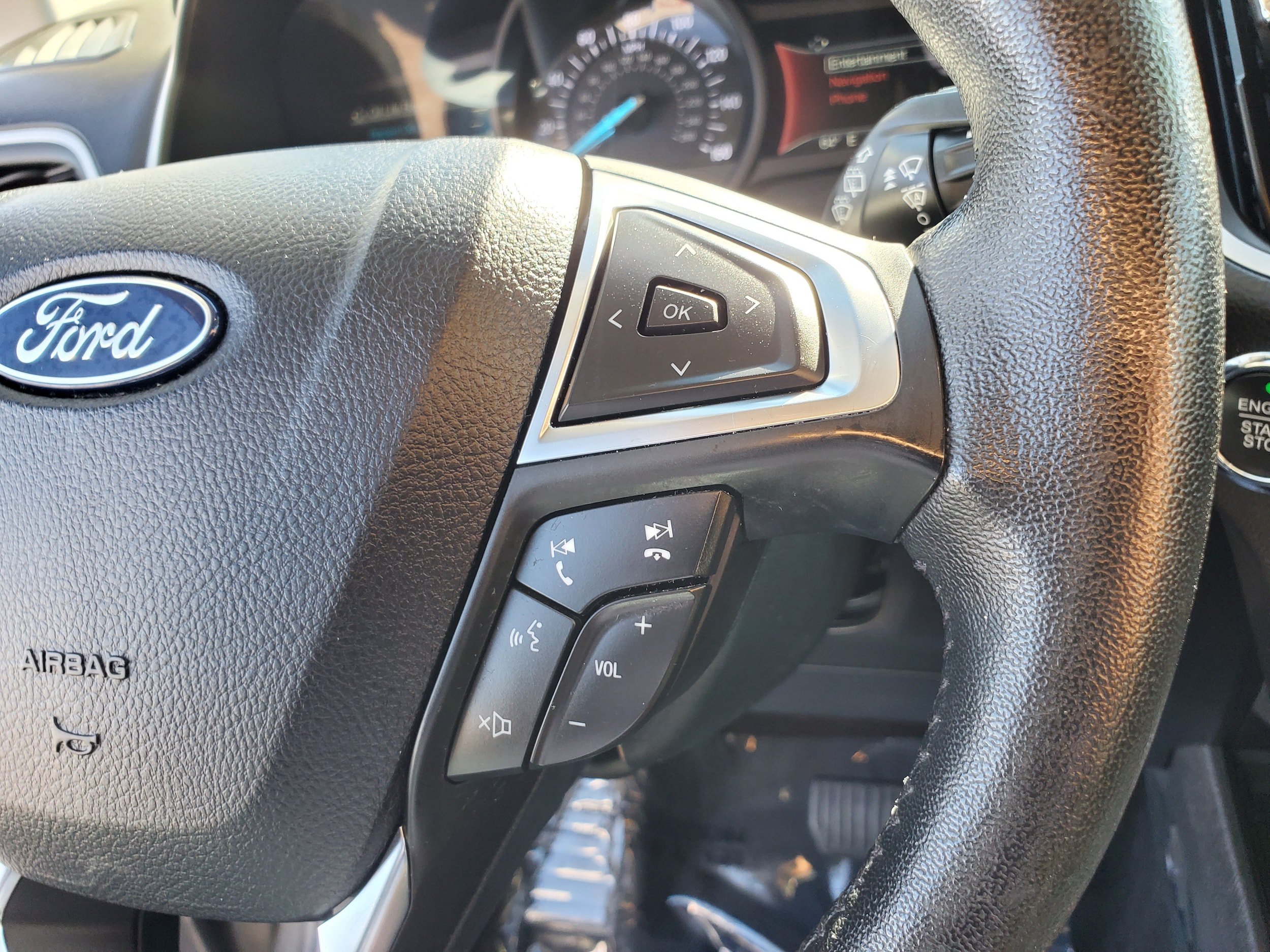 Used 2020 Ford Edge SEL AWD/4WD image 17