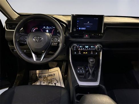 Used 2024 Toyota RAV4 XLE image 10