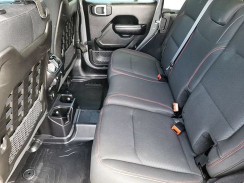 Used 2018 Jeep Wrangler Unlimited Rubicon AWD/4WD image 23