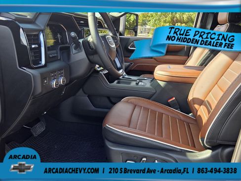 Used 2026 GMC Sierra 3500 Denali Ultimate AWD/4WD image 9