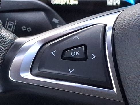 Used 2020 Ford Edge SEL w/ Convenience Package image 21