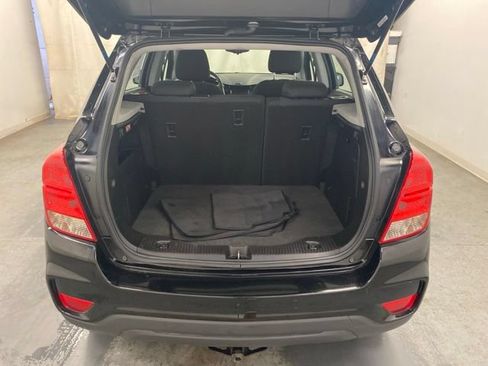 Used 2017 Chevrolet Trax LS AWD/4WD image 19