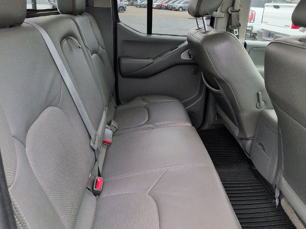 Used 2019 Nissan Frontier SL AWD/4WD image 8