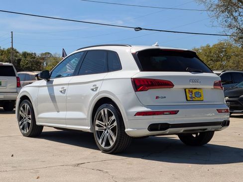 Used 2020 Audi SQ5 Premium Plus w/ Premium Plus Package image 2
