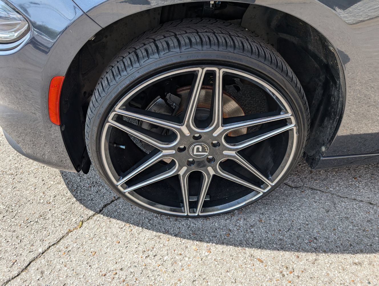 Used 2019 Dodge Charger SXT AWD/4WD image 26