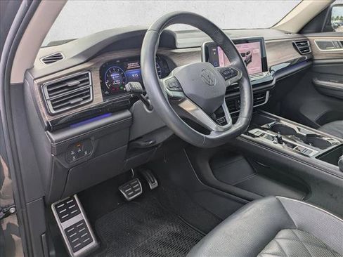 Used 2024 Volkswagen Atlas SEL Premium R-Line AWD/4WD image 9