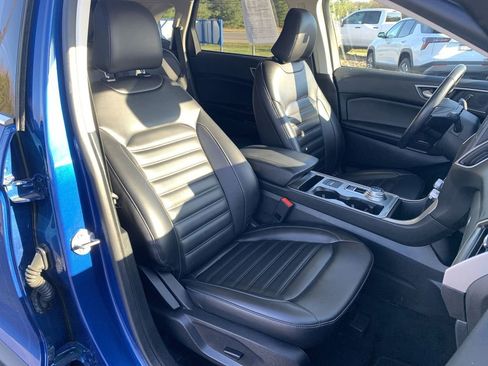 Used 2023 Ford Edge SEL image 24