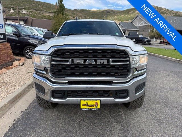 Used 2022 RAM 3500 Big Horn AWD/4WD image 2