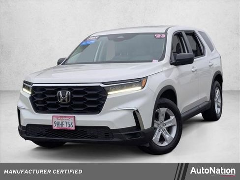 Certified 2023 Honda Pilot LX image 1