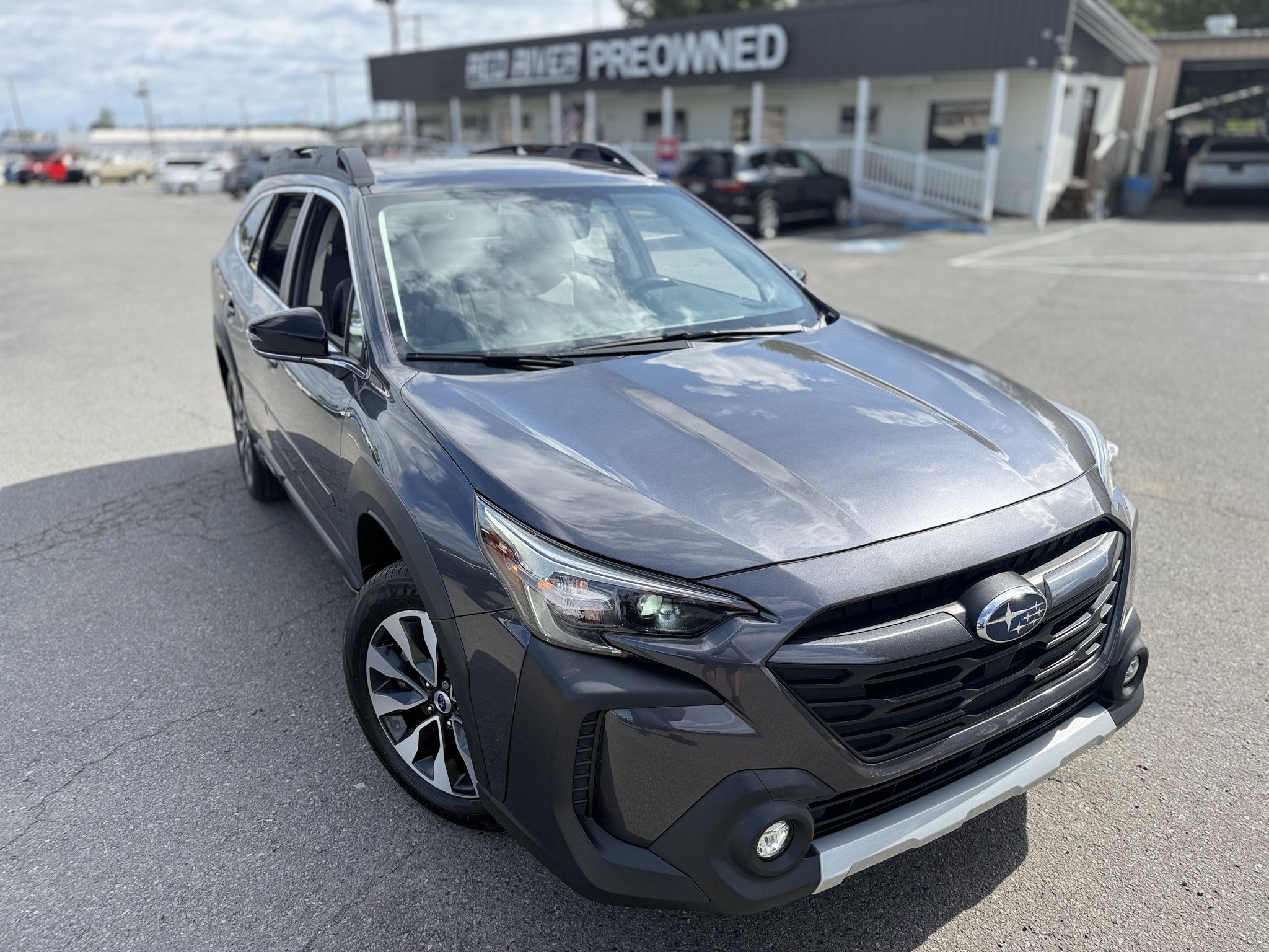 Used 2023 Subaru Outback Limited AWD/4WD image 13