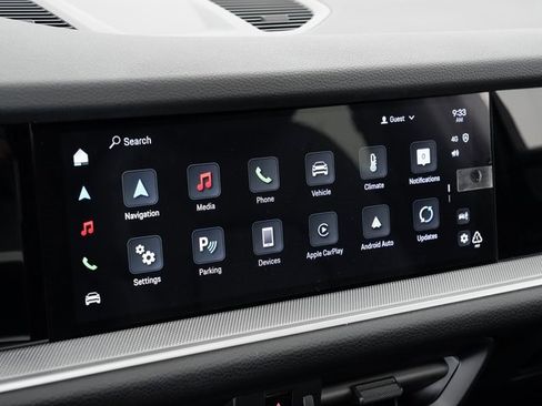 New 2025 Porsche Cayenne image 19