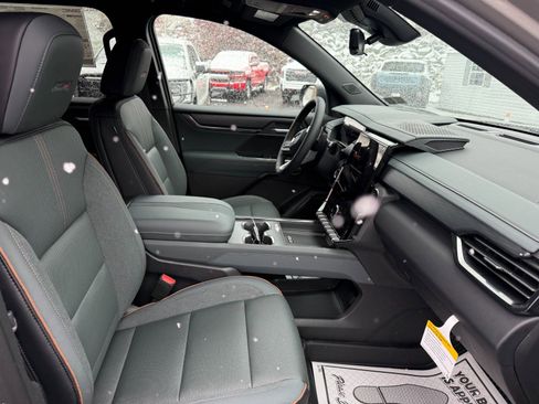 New 2026 GMC Acadia AT4 image 23