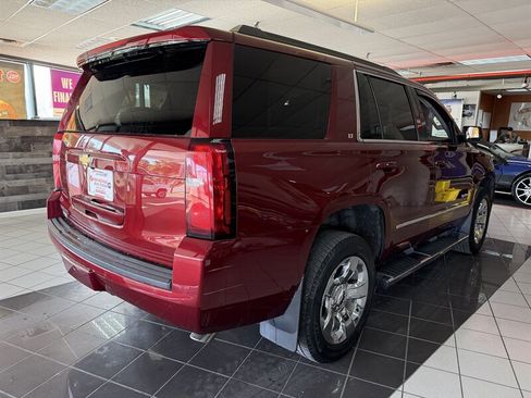 Used 2019 Chevrolet Tahoe LT w/ LT Signature Package AWD/4WD image 5