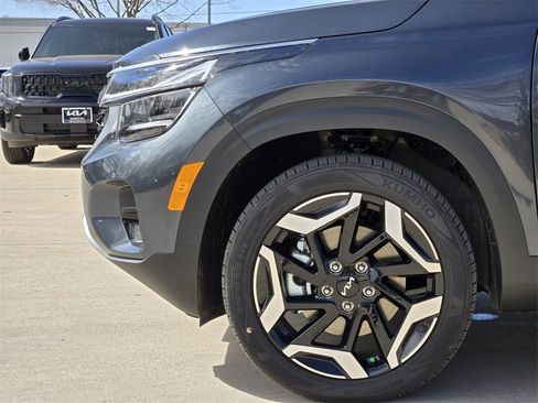 New 2026 Kia Seltos SX image 12