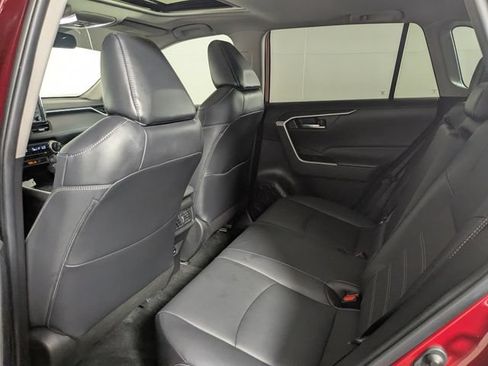 Used 2022 Toyota RAV4 XLE Premium FWD image 18