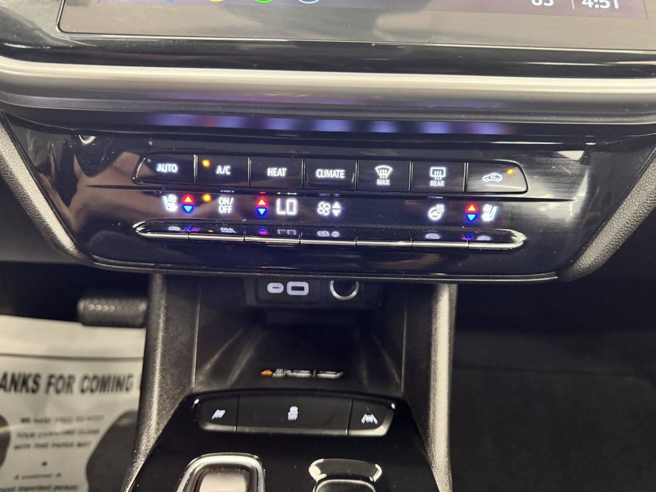 Used 2023 Chevrolet Bolt EUV LT w/ Convenience Package FWD image 23