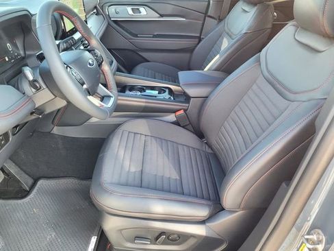 New 2026 Ford Explorer ST-Line w/ ST-Line Street Pack image 18