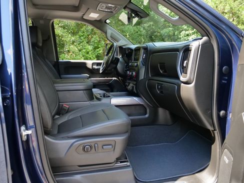 Used 2022 Chevrolet Silverado 2500 LTZ w/ LTZ Plus Package AWD/4WD image 47