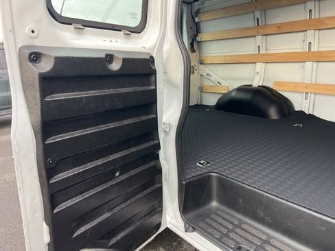 Used 2024 Chevrolet Express 2500 w/ Driver Convenience Package image 24