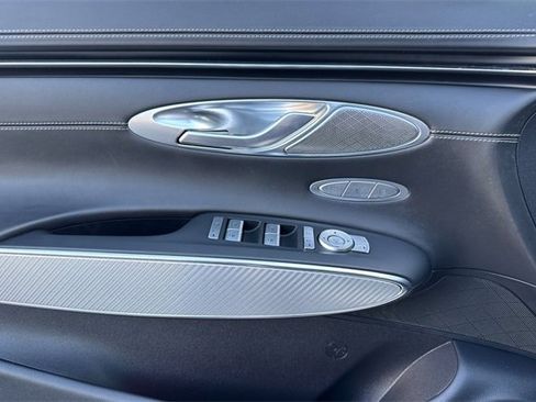 Used 2023 Genesis GV70 2.5T w/ Sport Prestige Package image 11