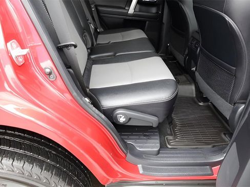 Certified 2022 Toyota 4Runner SR5 Premium w/ Moonroof Package image 25