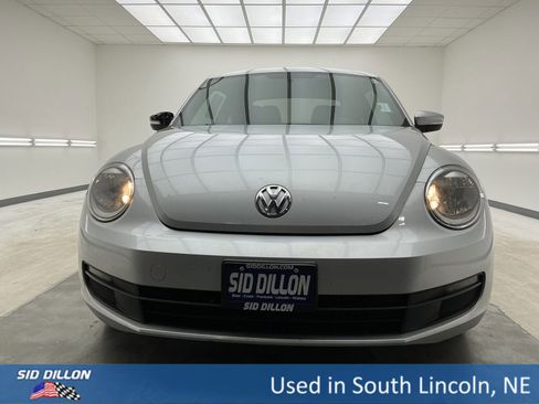 Used 2012 Volkswagen Beetle 2.5 image 2