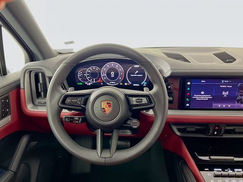 New 2026 Porsche Cayenne image 25