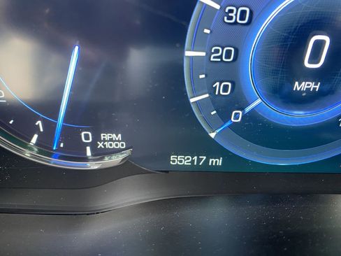 Used 2016 Cadillac Escalade 2WD image 13