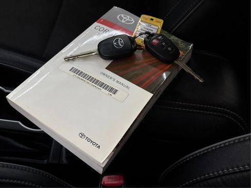 Used 2014 Toyota Corolla S image 39