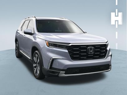 Used 2025 Honda Pilot Touring