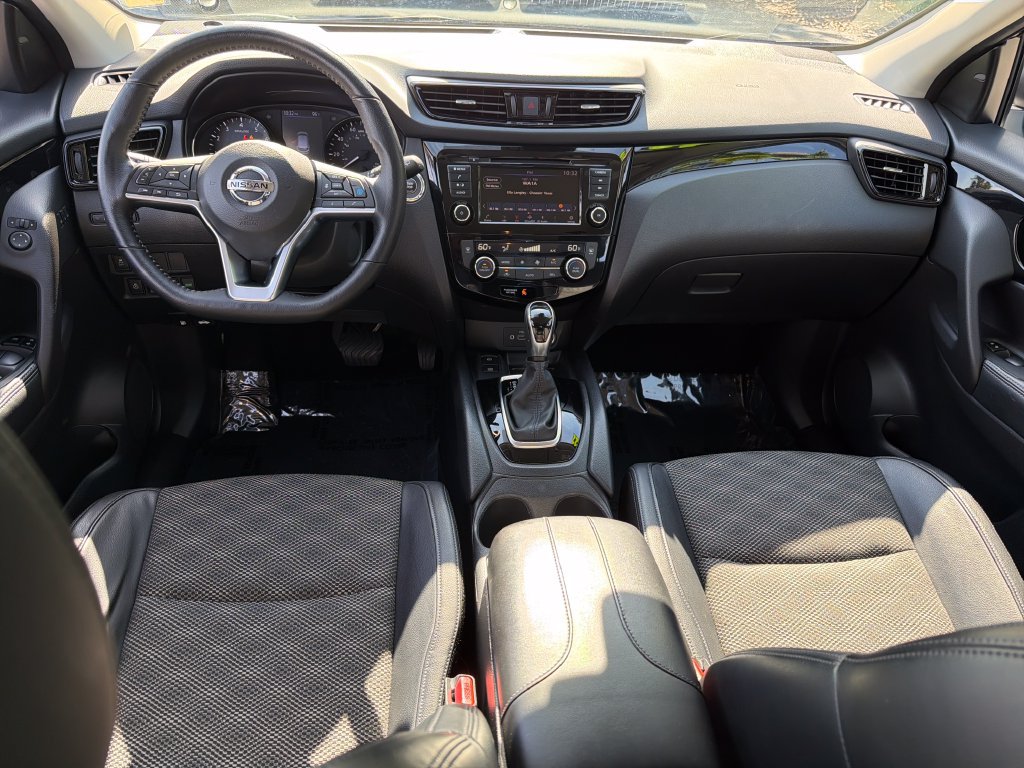 Used 2022 Nissan Rogue Sport SV w/ Technology Package AWD/4WD image 15