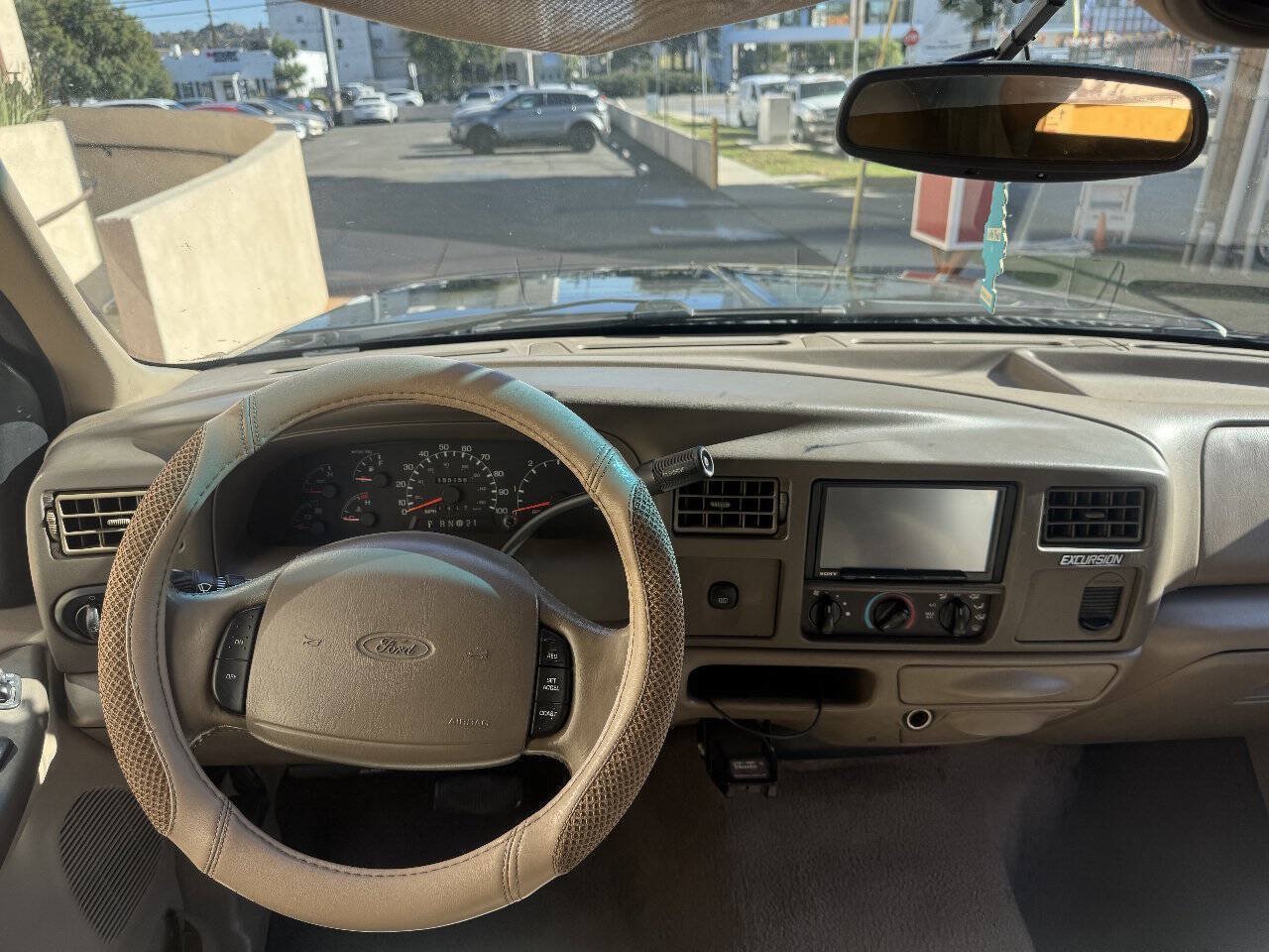 Used 2000 Ford Excursion XLT RWD image 24