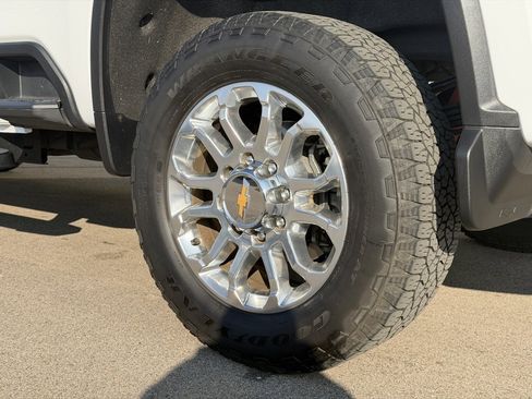 Used 2025 Chevrolet Silverado 3500 LTZ w/ LTZ Plus Package image 25