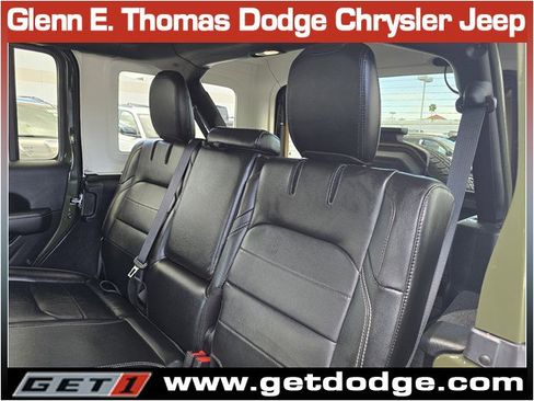 Used 2023 Jeep Wrangler Sahara image 26