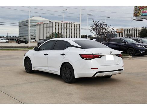 Used 2024 Nissan Sentra S image 4