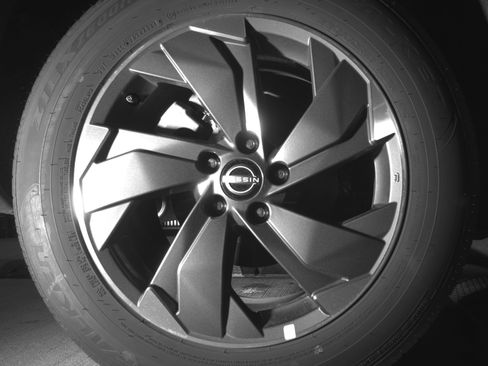 Used 2025 Nissan Rogue SV FWD image 15