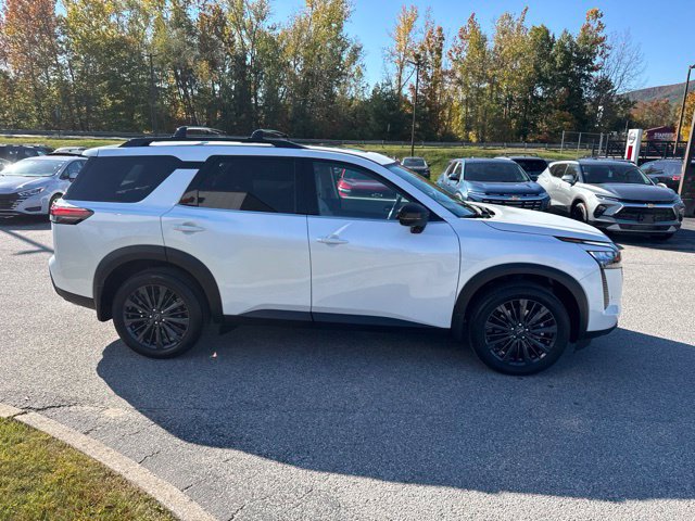 New 2026 Nissan Pathfinder SL AWD/4WD image 15