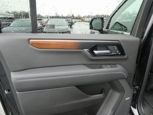 New 2026 GMC Yukon XL Denali w/ Sun & Power Step Package AWD/4WD image 25