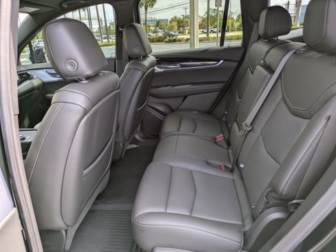 Certified 2024 Cadillac XT6 Premium Luxury image 13