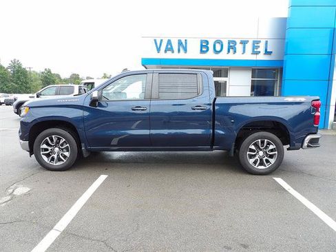 Certified 2023 Chevrolet Silverado 1500 LT AWD/4WD image 2