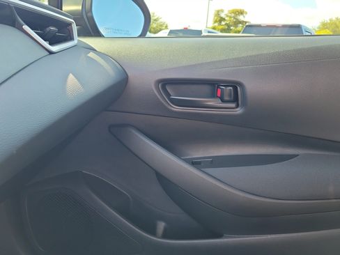 Certified 2025 Toyota Corolla LE FWD image 29