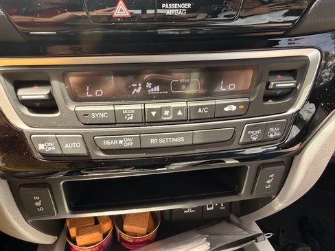 Used 2017 Honda Ridgeline RTL-E image 16