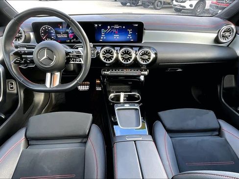 Used 2025 Mercedes-Benz CLA 250 4MATIC image 15