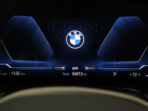 Used 2025 BMW X3 xDrive30i w/ Convenience Package image 17