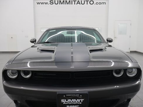 Used 2018 Dodge Challenger GT AWD/4WD image 21