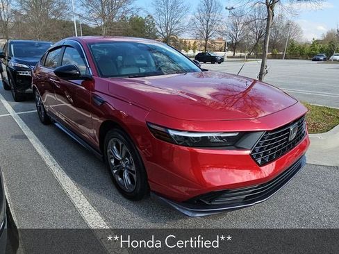 Used 2025 Honda Accord LX image 8