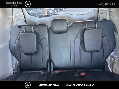 Used 2023 Chrysler Pacifica Touring-L FWD image 22